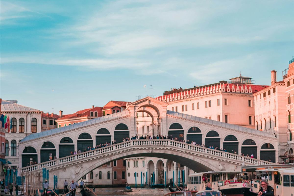 Puente de Rialto en Venecia